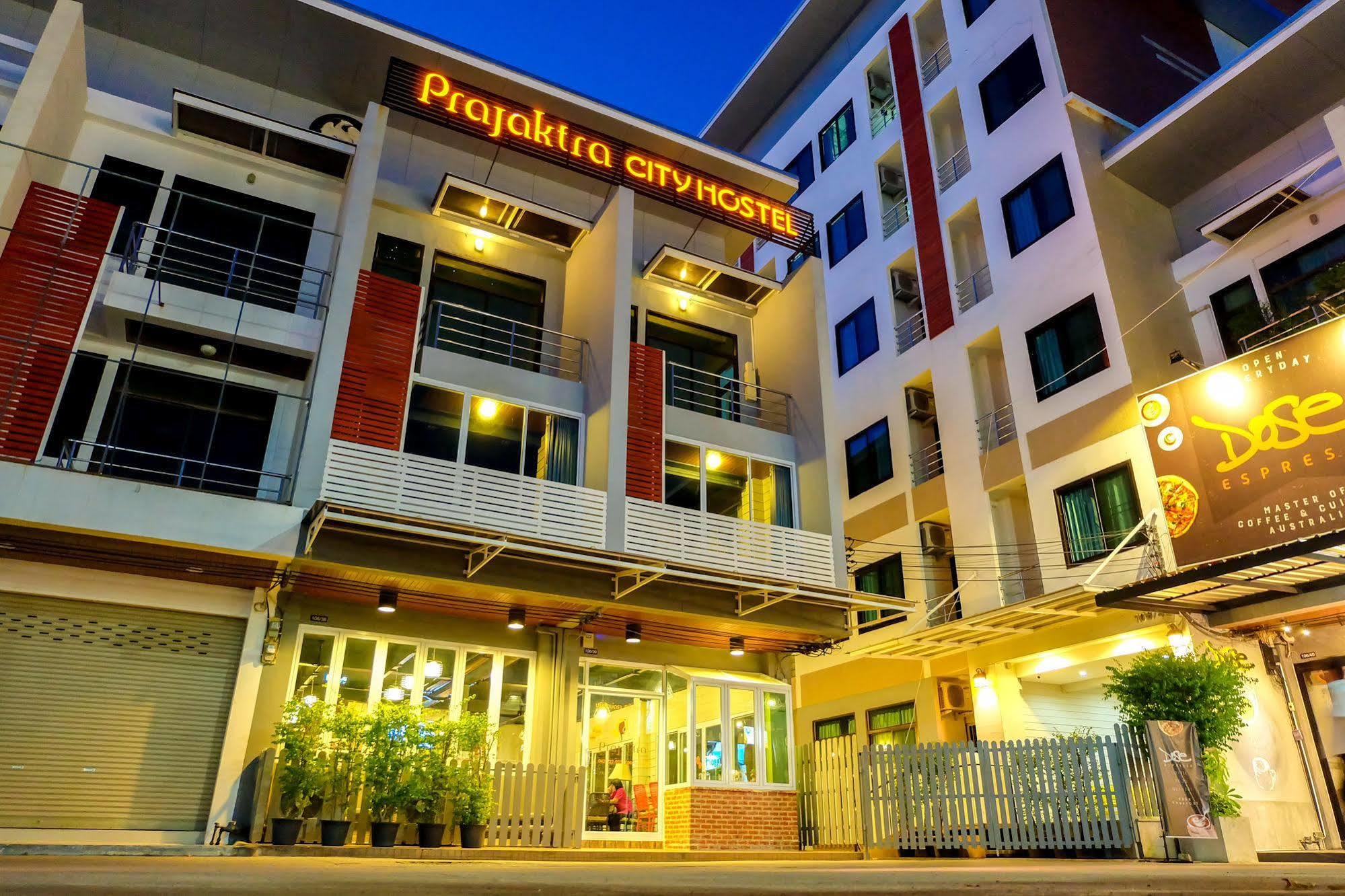 Prajaktra City Hostel Udon Thani Exterior foto